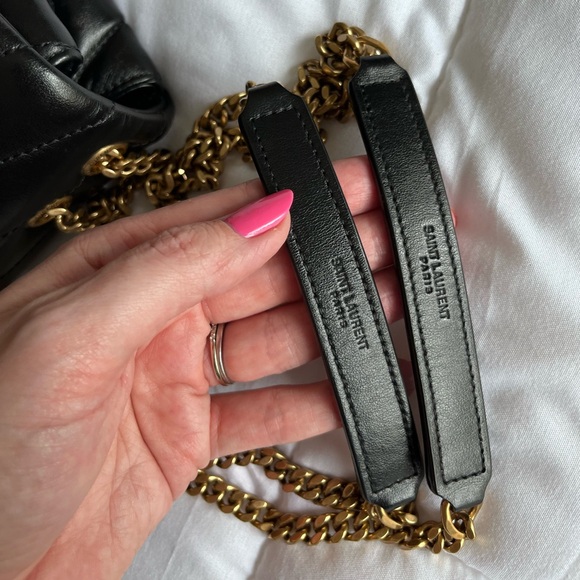 YSL Loulou Small Shoulder Bag in Quilted Leather - Picture 12 of 15